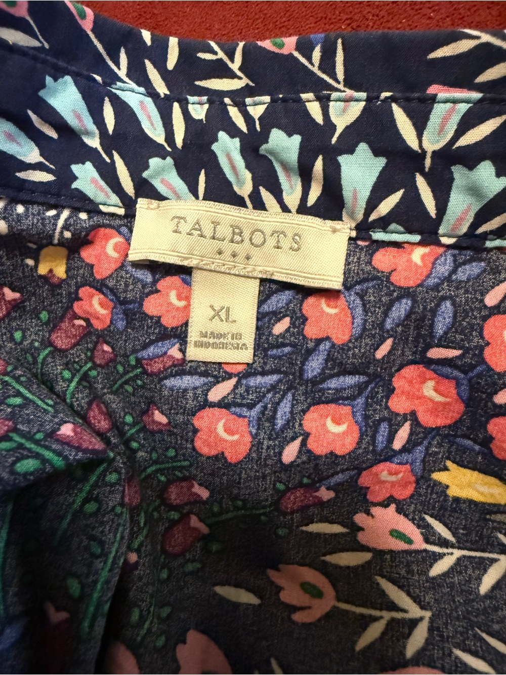 3 for $20 Sale: Talbots Navy Floral Buttondown- XL - Picture 3 of 6